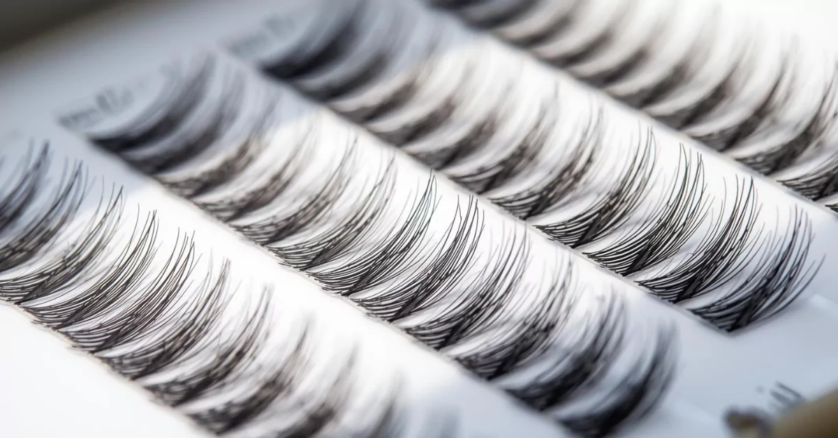 Top Lash Extensions in Singapore: Elevate Your Gaze with Timeless Elegance