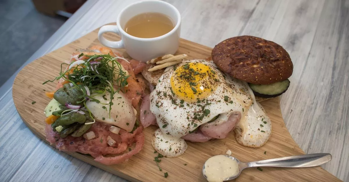 The Finest Halal Breakfast Spots in Singapore: A Curated Selection for Discerning Diners