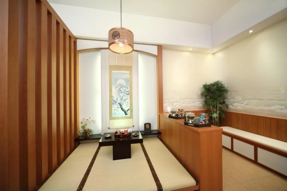 Translating Omotenashi Beyond Service
